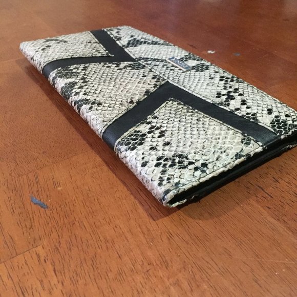 Handbags - Snake Style Bag